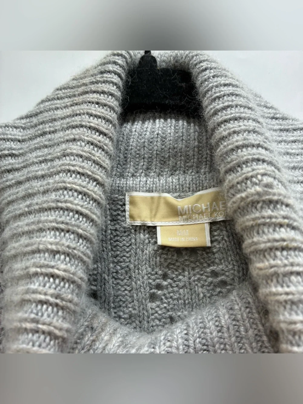 Michael Kors Medium Gray Knit Short Sleeve Turtleneck Sweater Top Shirt Angora